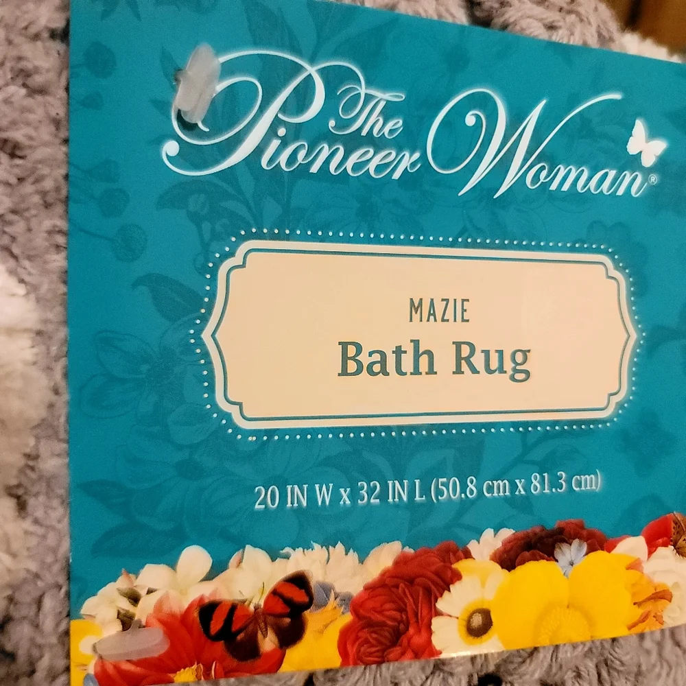Pioneer Woman Mazie Bath Rug